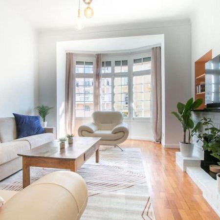 Spacious 2-Bedroom In The Centre Of Menton Eksteriør bilde